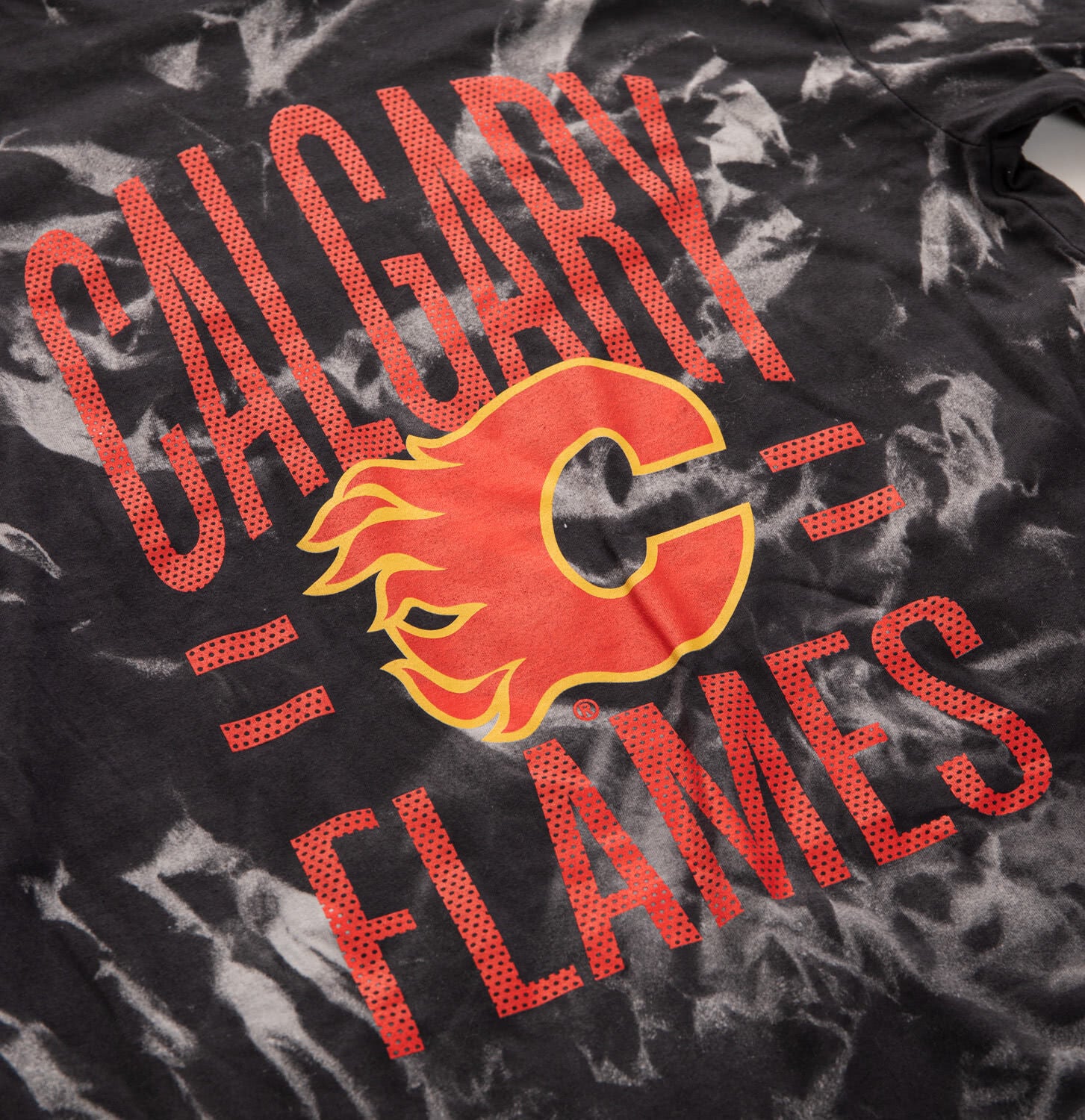 Calgary Flames Premium Apparel and Leisurewear