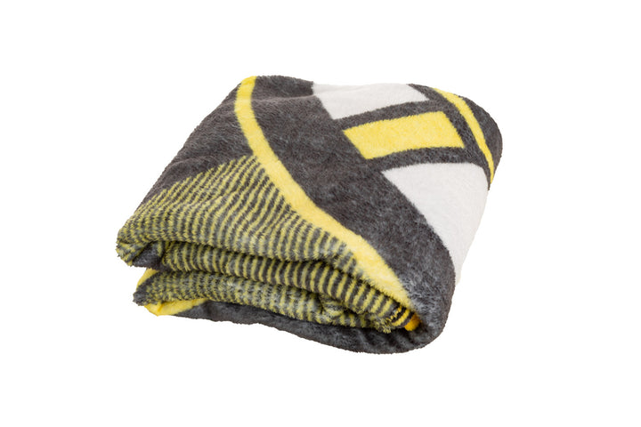 Boston Bruins NHL Ultra-Plush Flannel Plaid Throw Blanket (50" by 60")