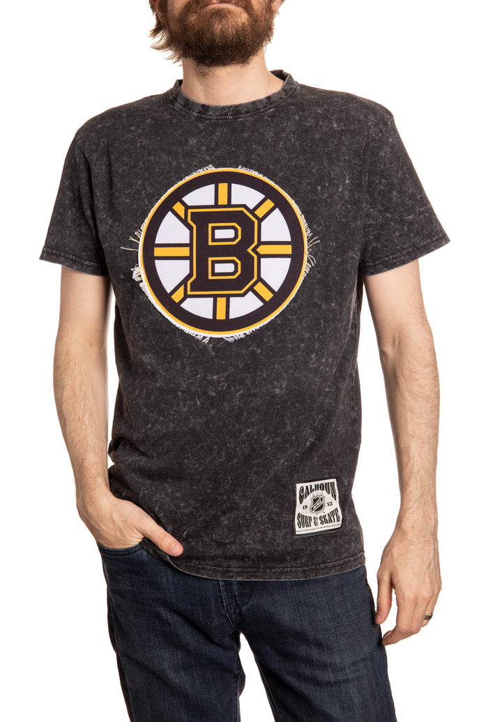 Boston Bruins Frayed Logo Acid Wash T-Shirt