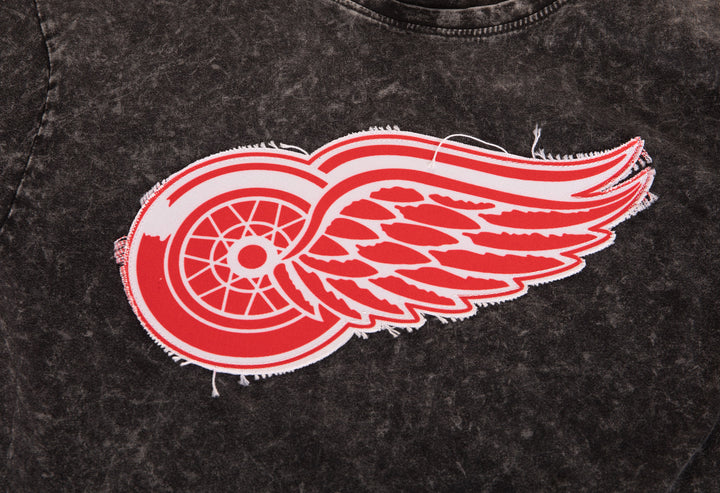 Detroit Red Wings Frayed Logo Acid Wash T-Shirt