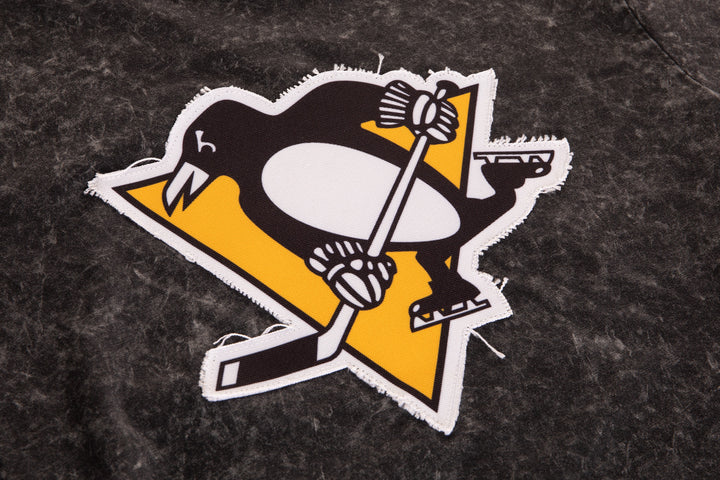 Pittsburgh Penguins Frayed Logo Acid Wash T-Shirt
