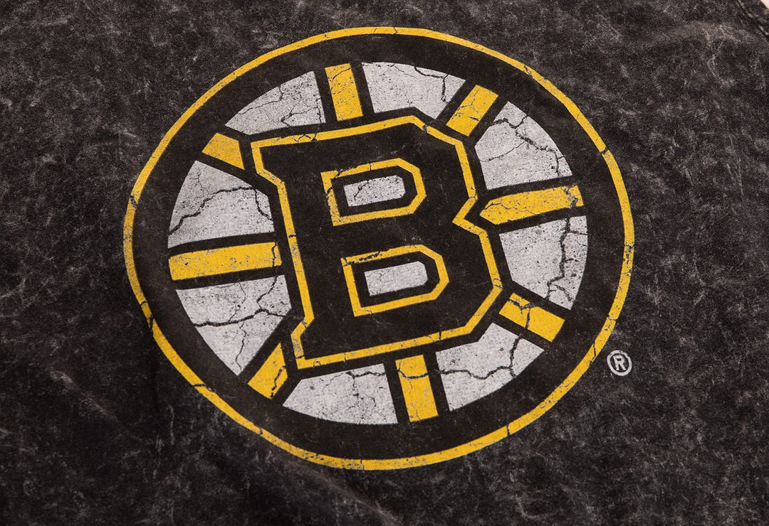 Boston Bruins Acid Washed Sleeveless Shirt Close Up Logo