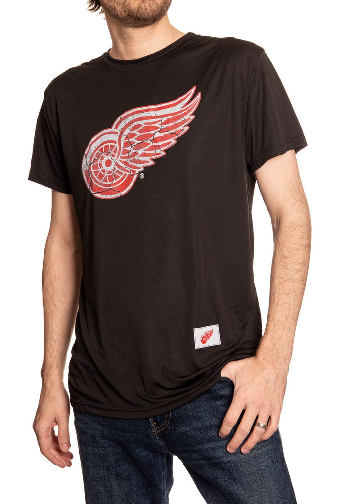 Detroit Red Wings Distressed Logo Short Sleeve Front View In Black.