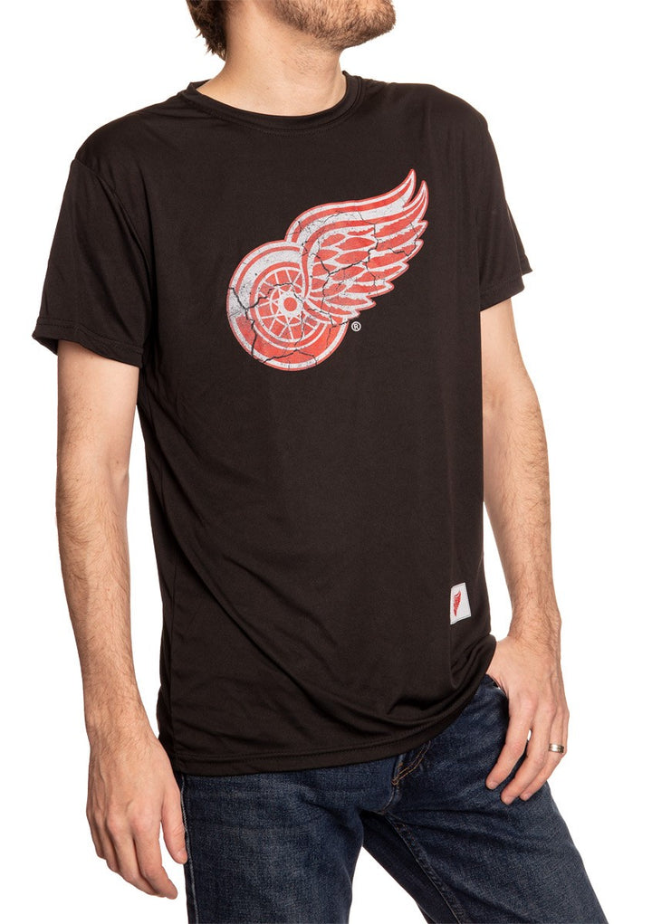 Detroit Red Wings Distressed Logo Short Sleeve Front View In Black.