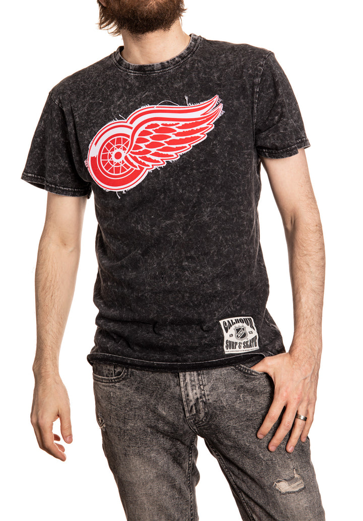 Detroit Red Wings Frayed Logo Acid Wash T-Shirt